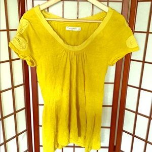 Yellow short sleeve top